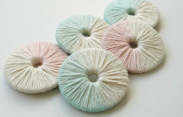 Yarn-wrapped pattern weight tutorial