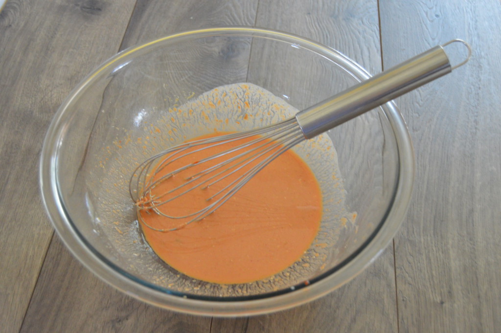 sauce for sriracha chicken salad