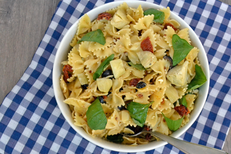 The BEST Pasta Salad for a Cookout
